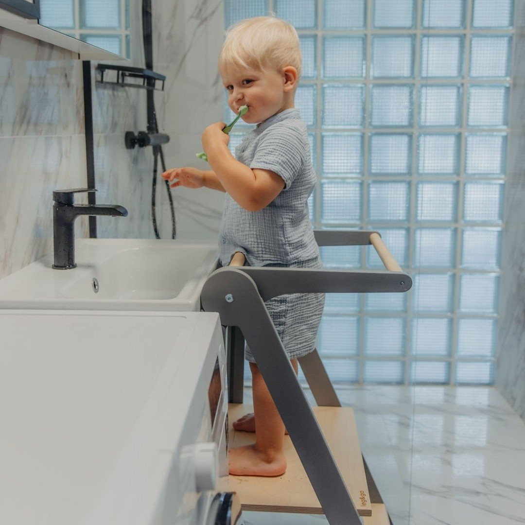 foldable kitchen tower with removable rail foldable kitchen tower with removable rail